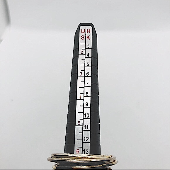 Unique silver colored ring - Picture 5 of 7